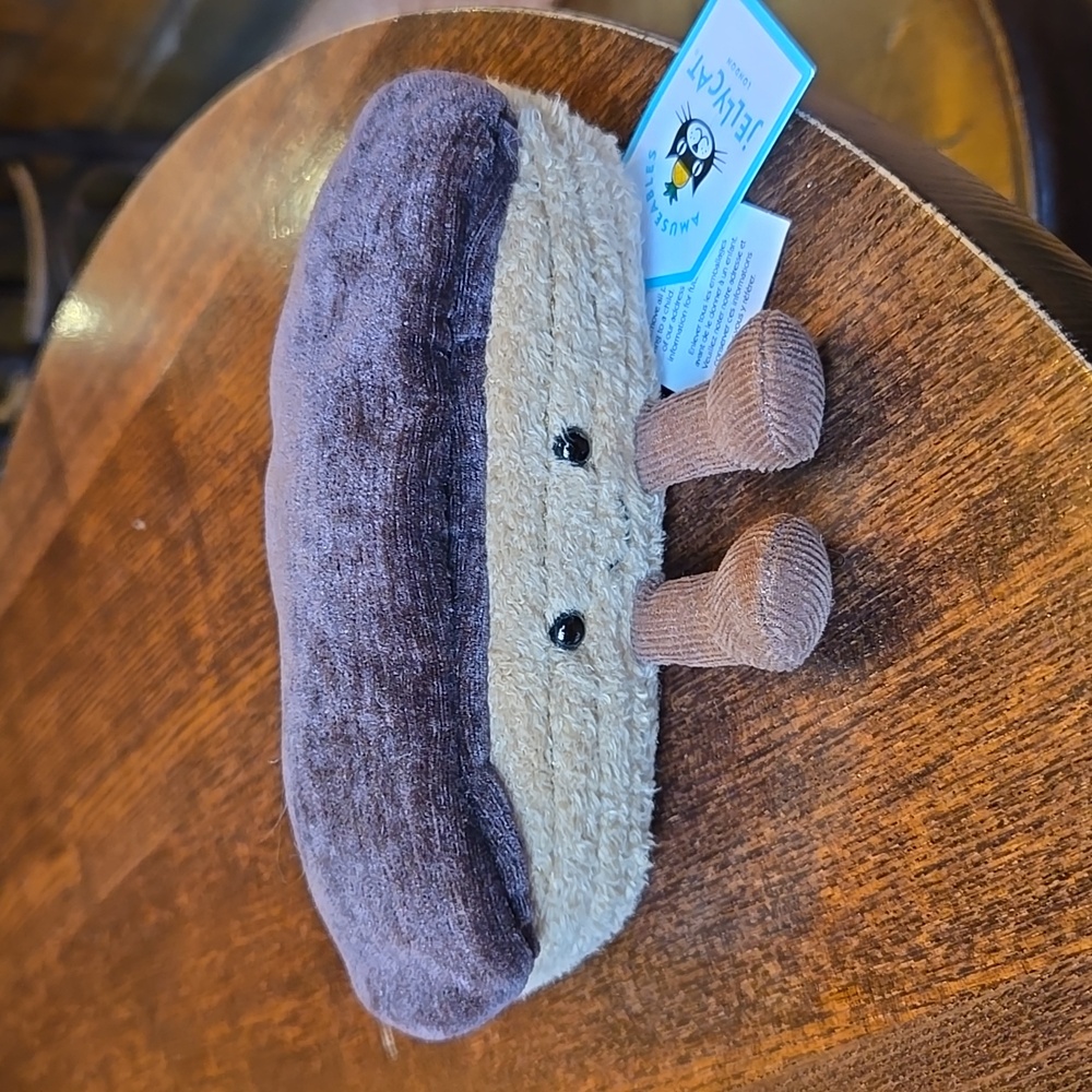 Jellycat Amuseables Étienne Eclaire 3.1x5.9x2.4" Soft and Plush NWT - Picture 2 of 7